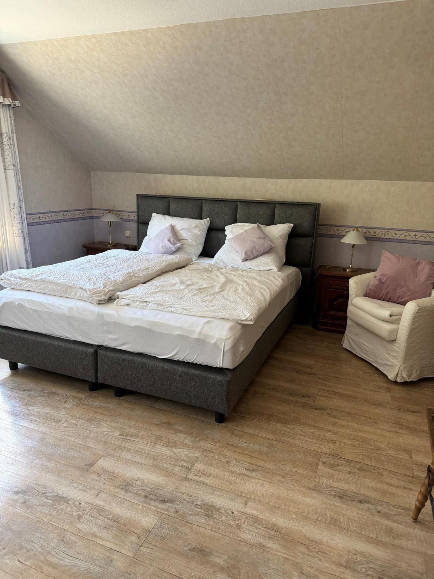 Hotel Zur Muehle Iserlohn Buitenkant foto